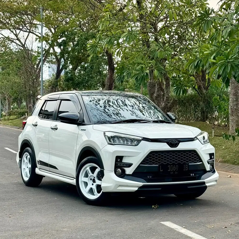 CASH TOYOTA RAIZE 1.0 GR SPORT Two Tone AT 2021