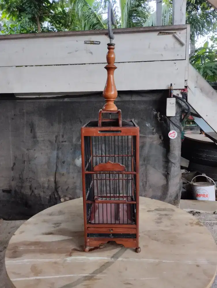 Sangkar burung kecil