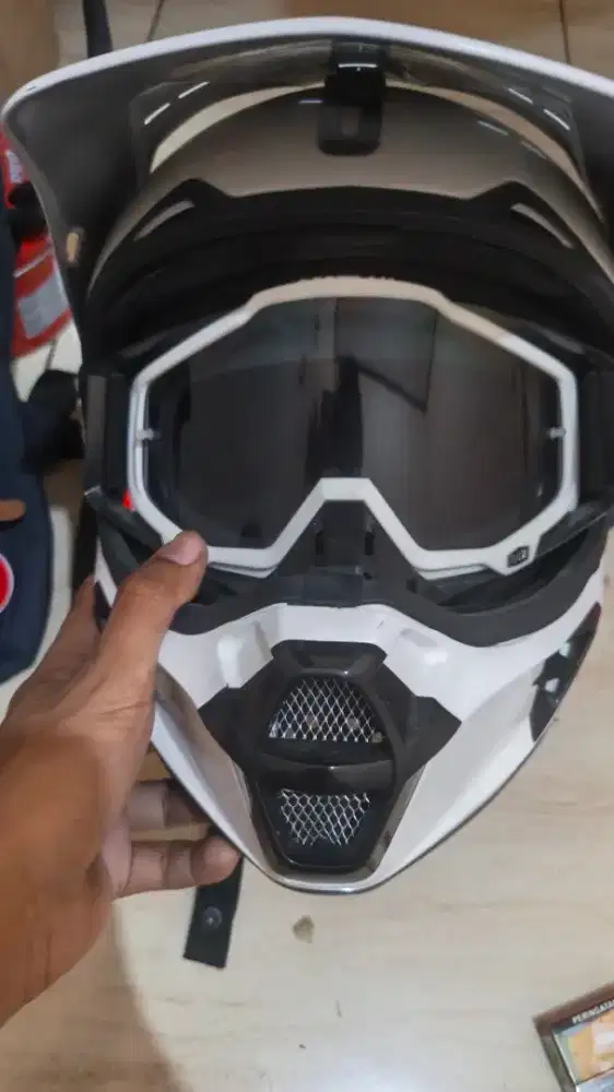 Helm jpx Umur 14-16 tahun