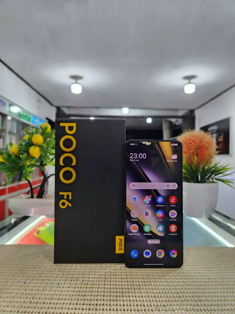 Poco F6 5G Ram 12+12Gb/ 512Gb Fullset Mulus Original 100% Like New