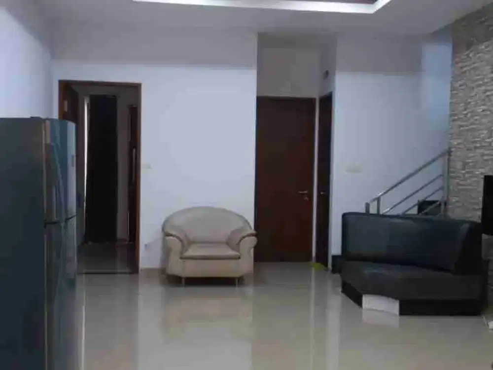 Rumah Dijual Sayap Moch Toha Bandung | 4 Kamar Tidur, SHM, Semi Furnished