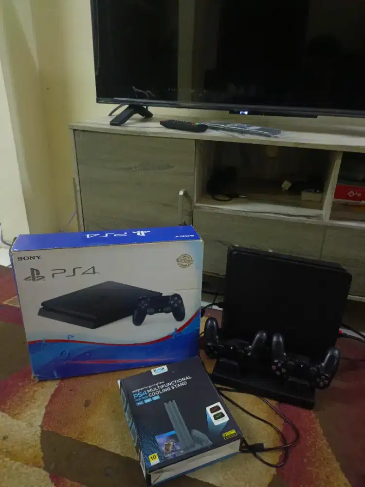 Ps4 Pro 1 tb ( Bukan HEN )