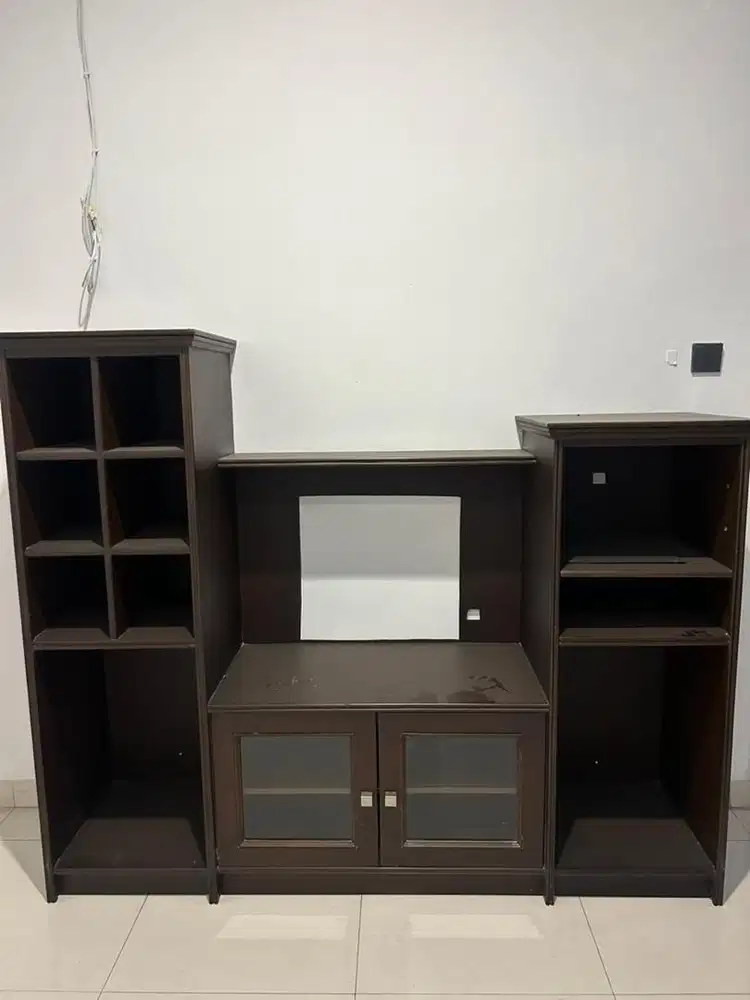 Meja dan rak tv