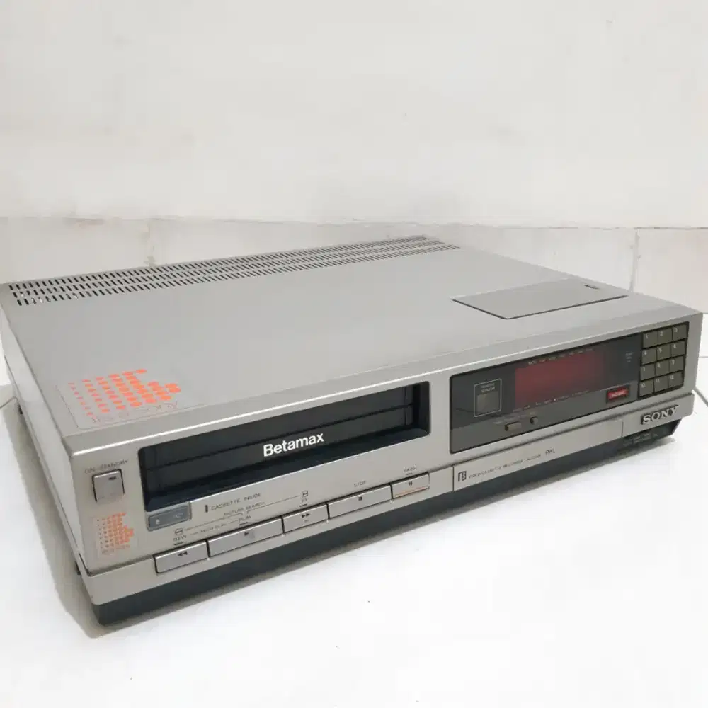 SONY BETAMAX SL-C30E
Video Cassette Recorder Original Japan