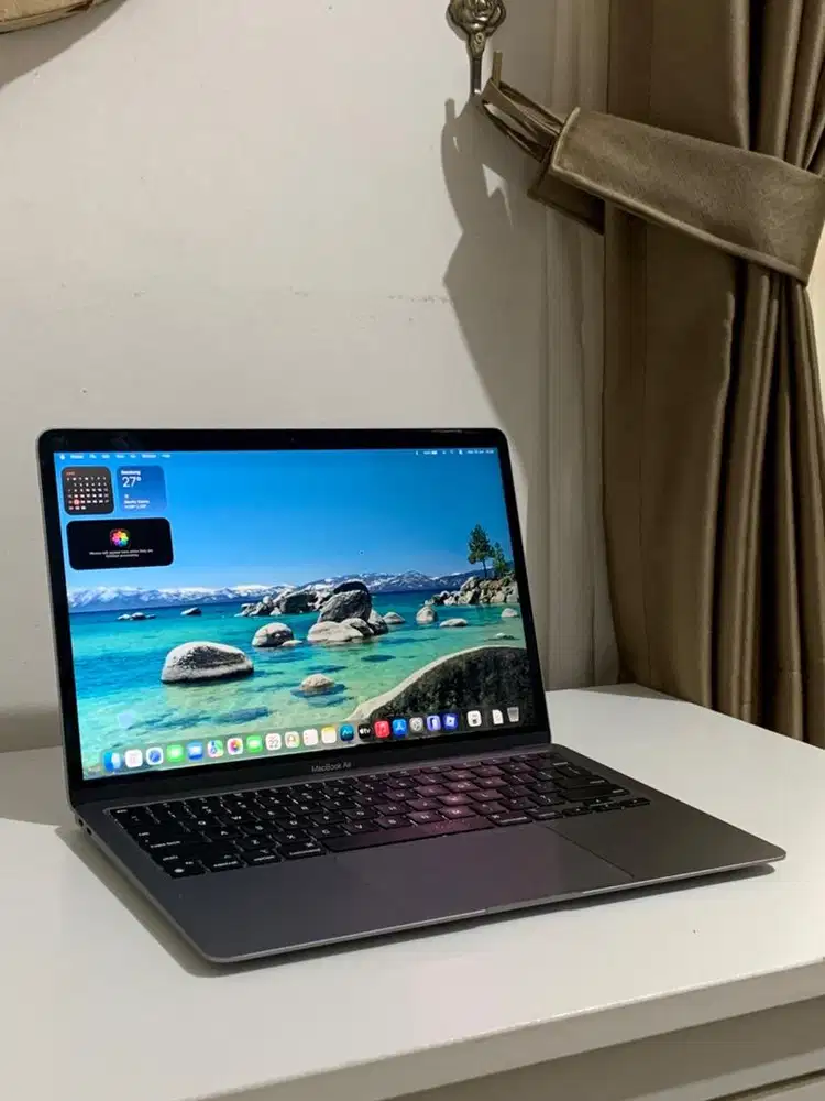 MacBook Air 2020 M1 8/256