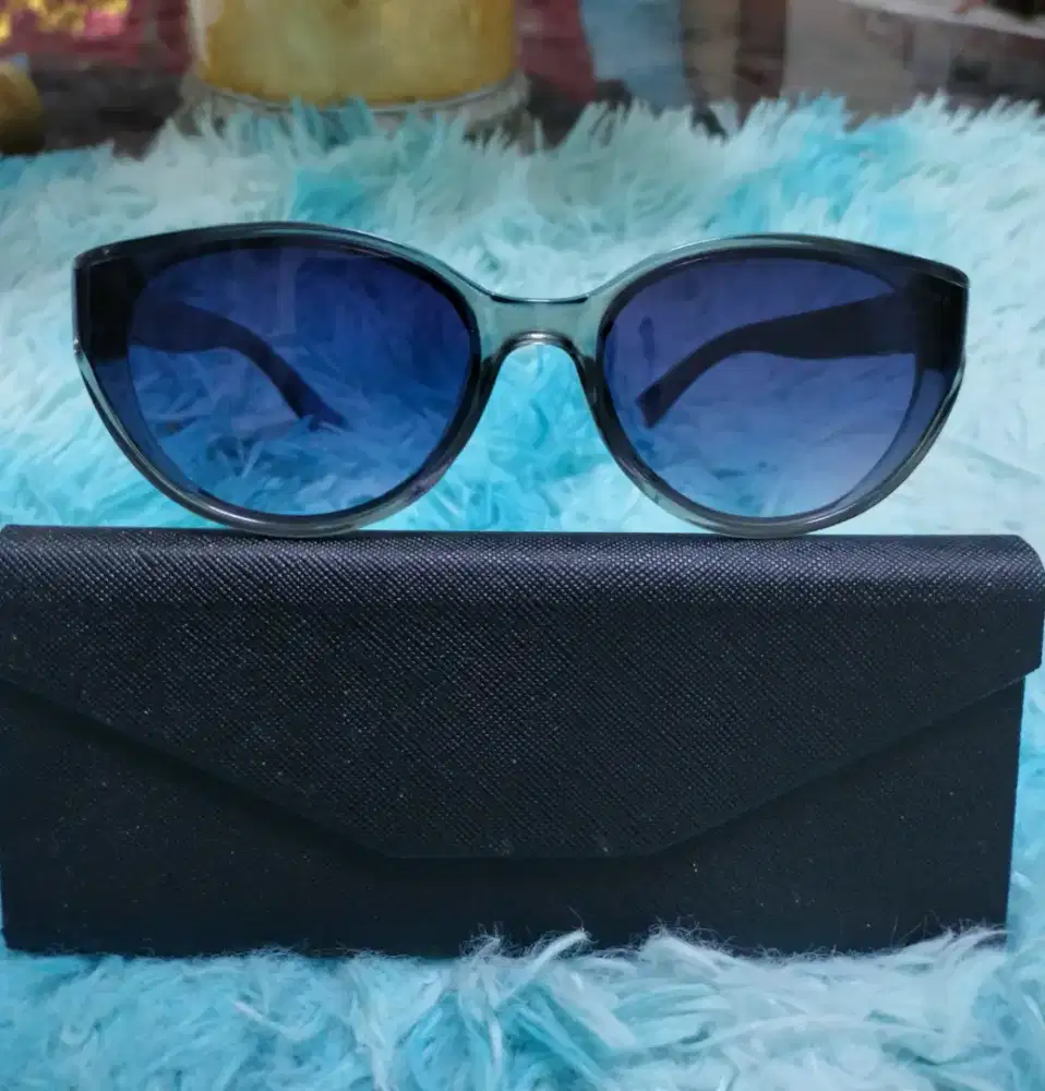 Kacamata Longchamp