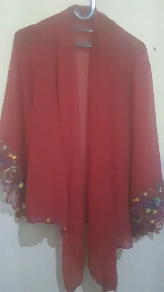 Atasan kebaya brukat wanita
