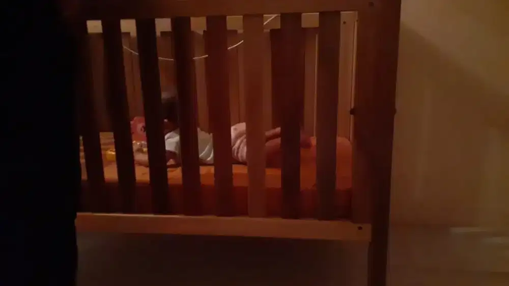 Box Bayi, Tempat Tidur Bayi Dari kayu