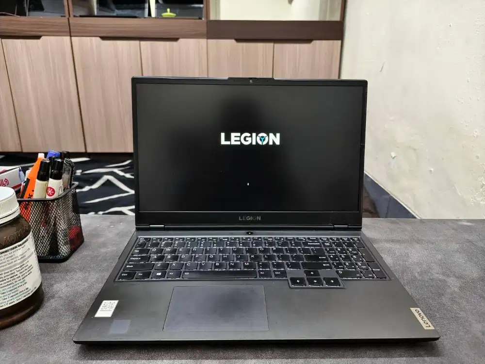 Lenovo Legion 5 Core i7 10870H 8 core RTX 2060 6gb