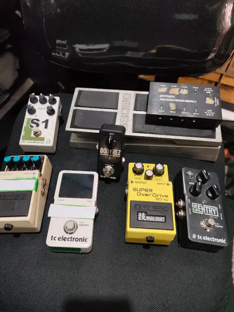 Efek Gitar jual sepaket bekas pemakaian pribadi