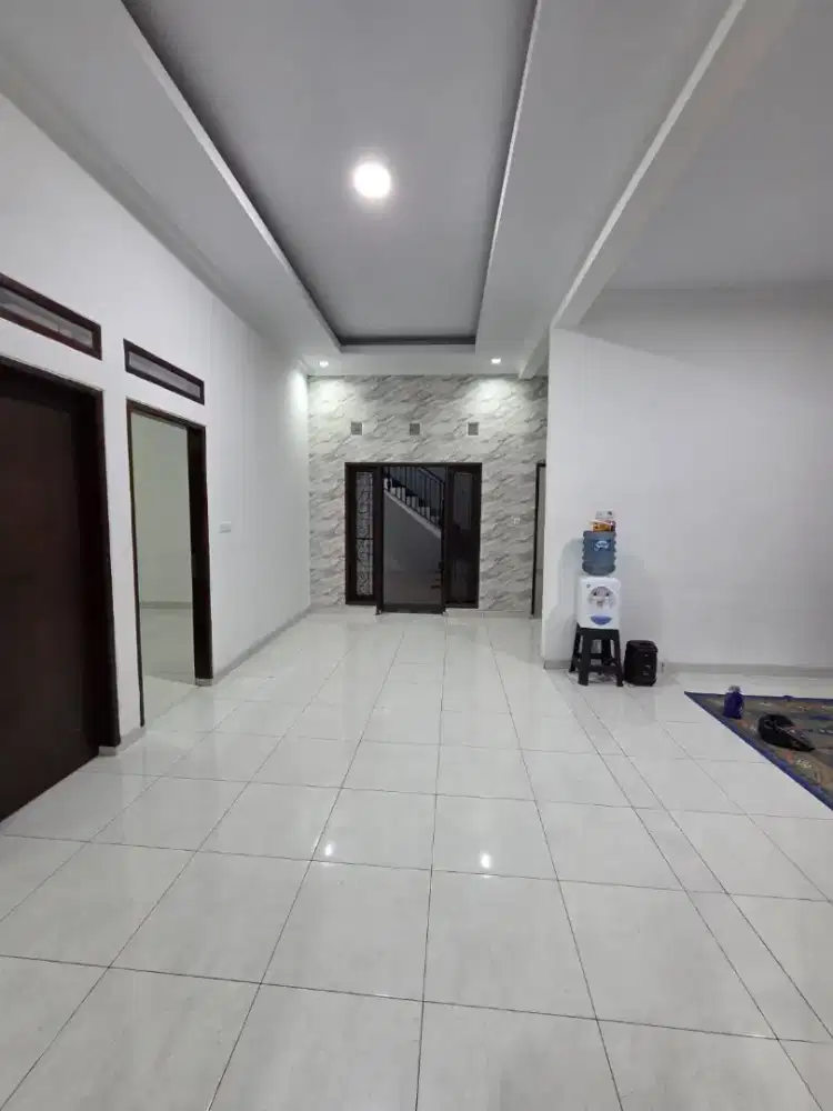Taman Kopo Indah III Rumah siap huni