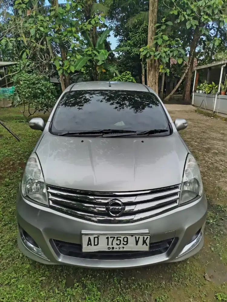 Nissan Grand Livina high Way Star (HWS) 2012 Matic Terawat