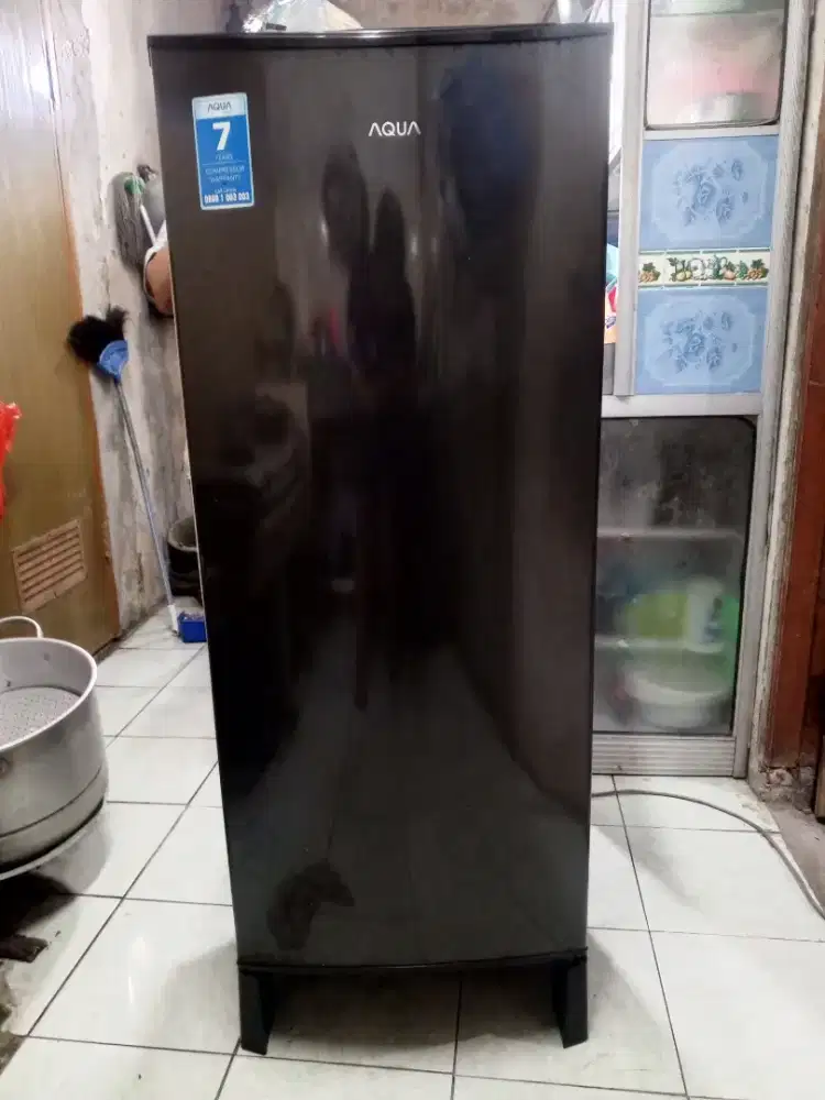 Jual kulkas merk AQUA