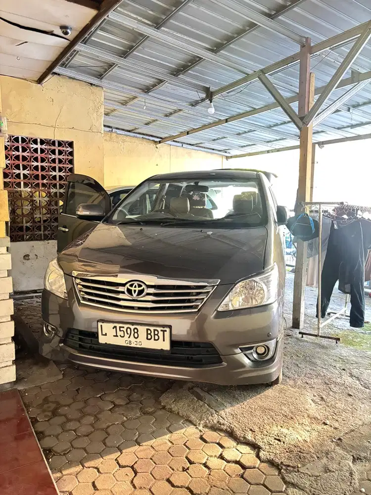 Toyota Kijang Innova 2013 Bensin