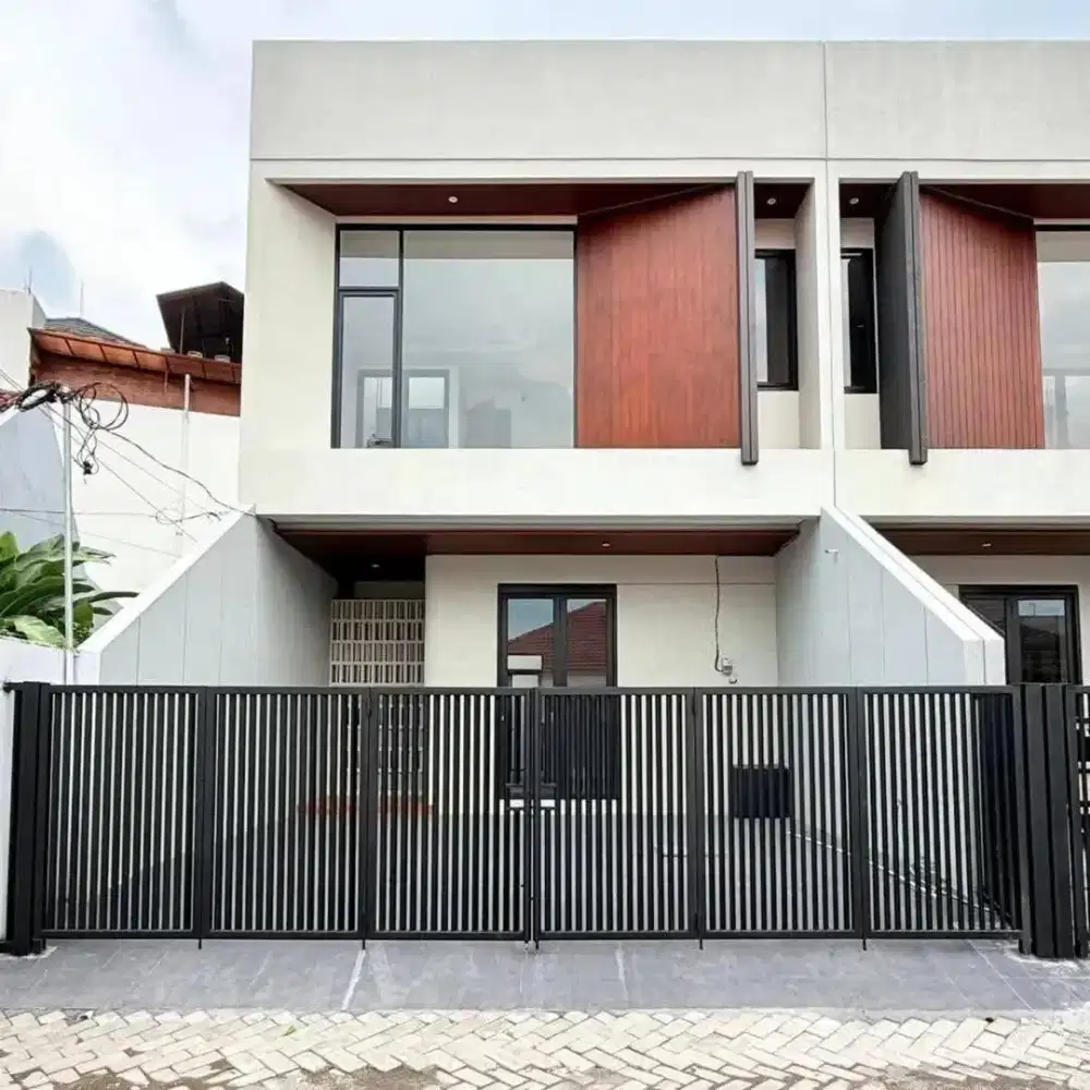 Dijual Cepat Rumah Baru Gress
Lokasi Klampis Semolo Surabaya