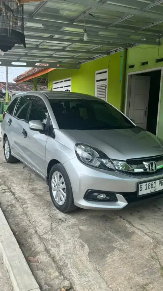 Honda mobilio E cvt 2014
