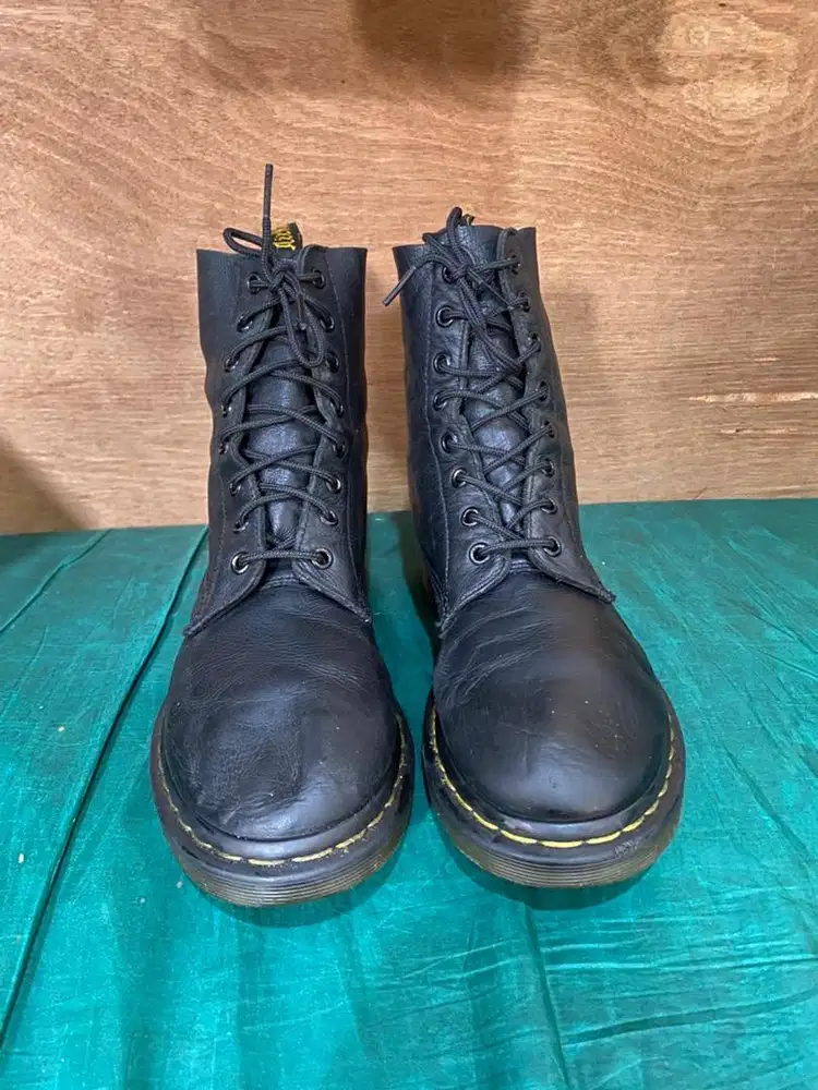 Sepatu docmart dr martens