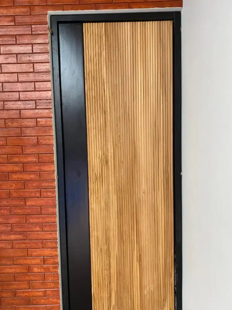 pintu kayu jati diri