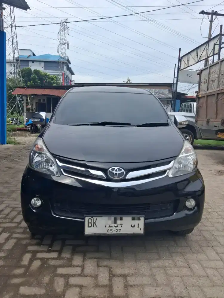 Avanza G AT matic 2012 Hitam