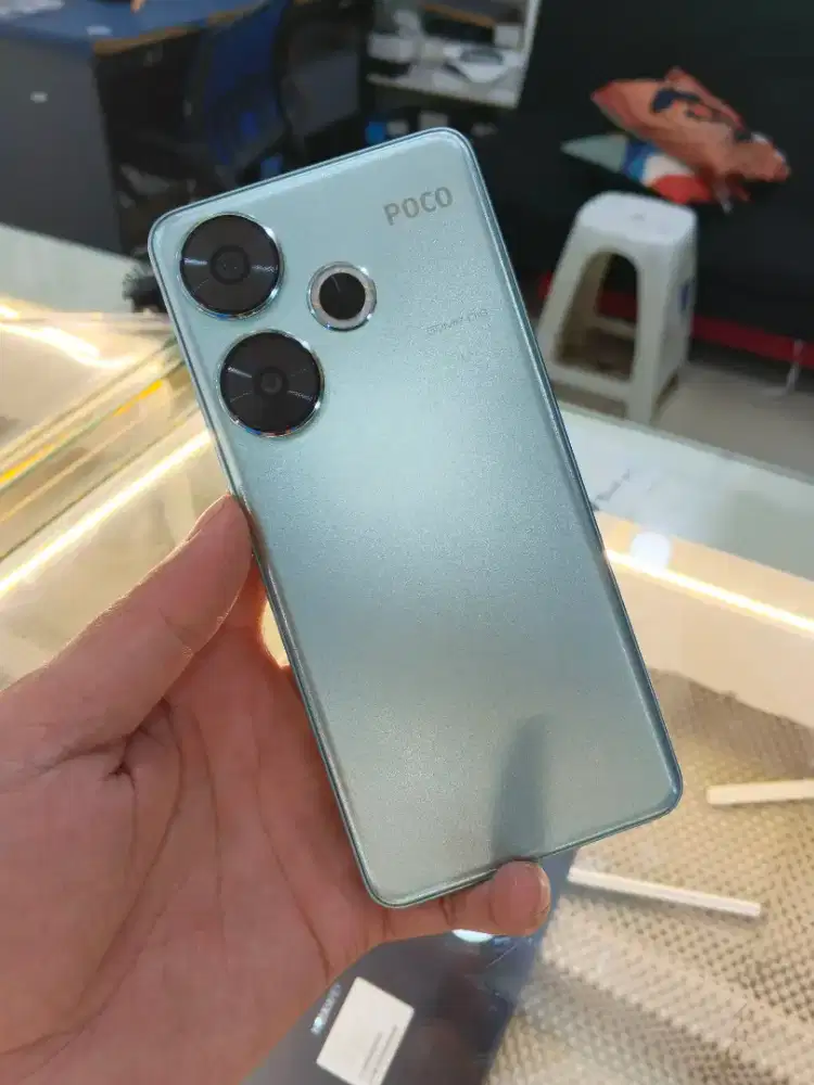 Poco F6 12/512 GB