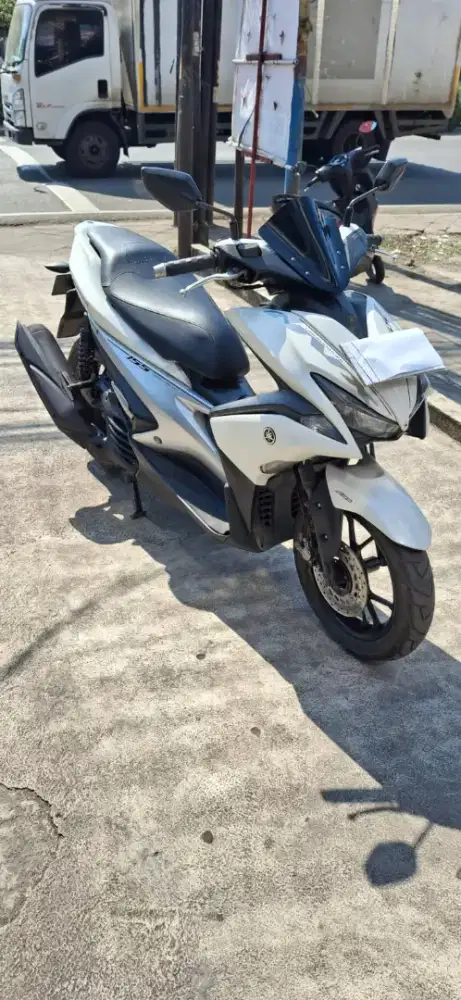 Dijual cepat yamaha Aerox 155 ABS ISS th 2017