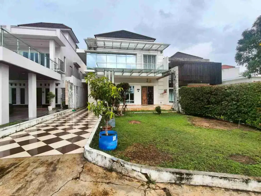 Dijual Cepat Rumah 2 Lantai di Beverly Green, Batam Center