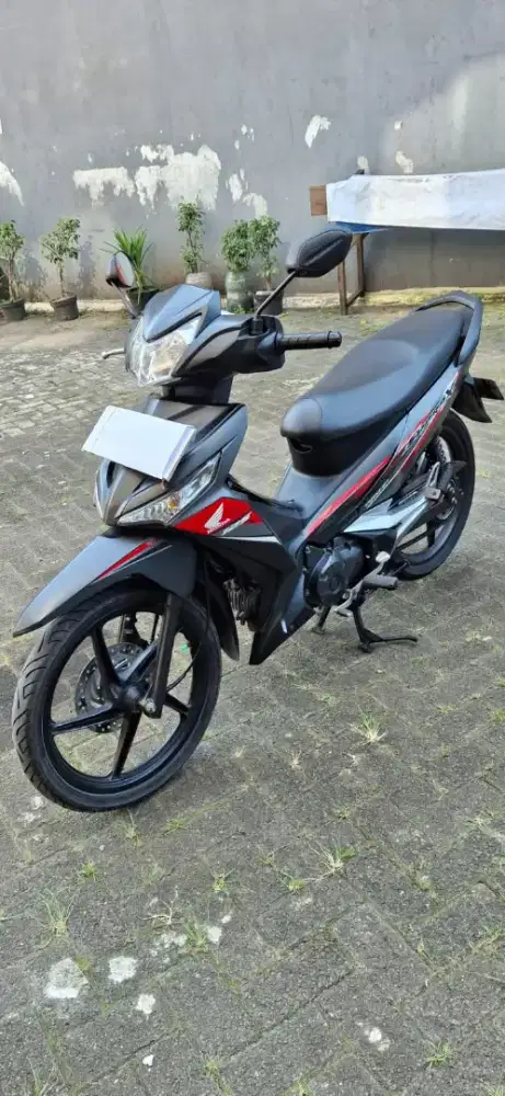 Dijual Cepat Motor Supra X 125 th 2021