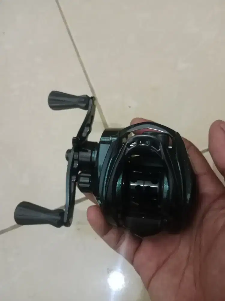 Real baitcasting Exori Bliss 71HG