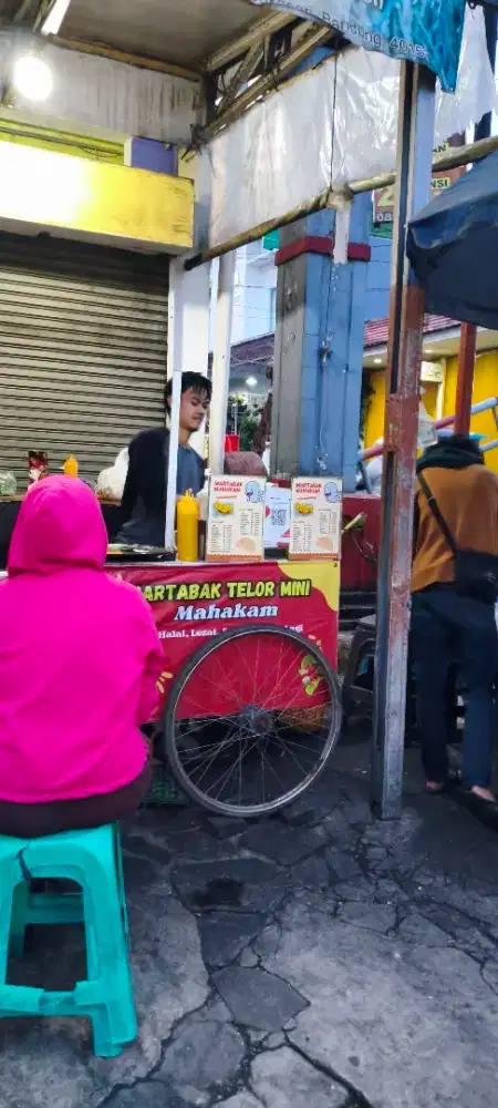Jaga Stand martabak telor mini MAHAKAM