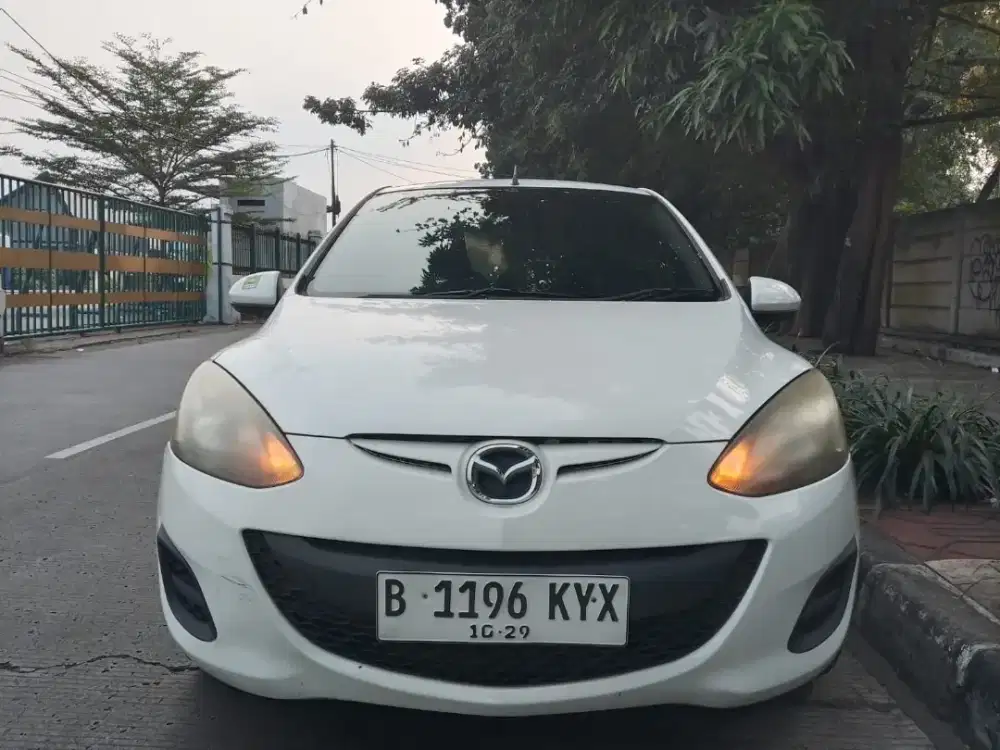 Mazda 2 Tahun 2013