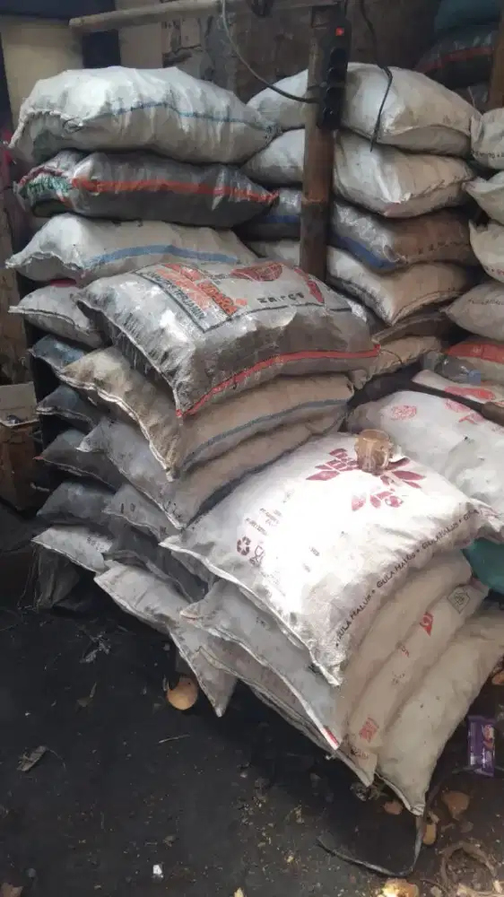 Areng Batok Kelapa