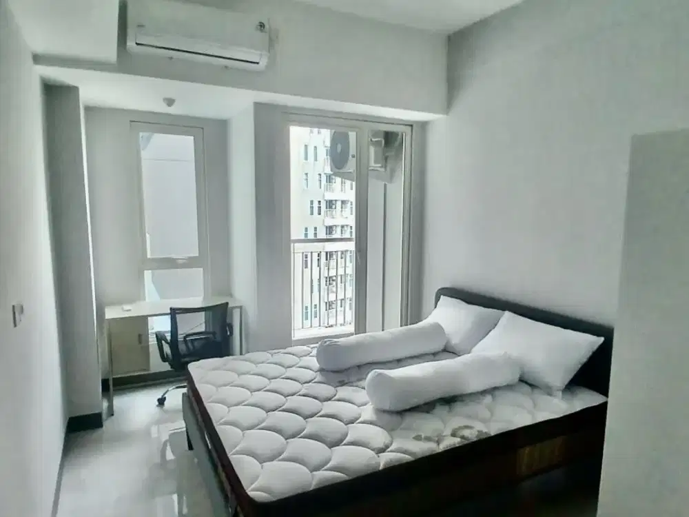 DISEWAKAN APARTEMEN BELLA STUDIO PAKUWON CITY SEMI FURNISH LT27 CITY VIEW