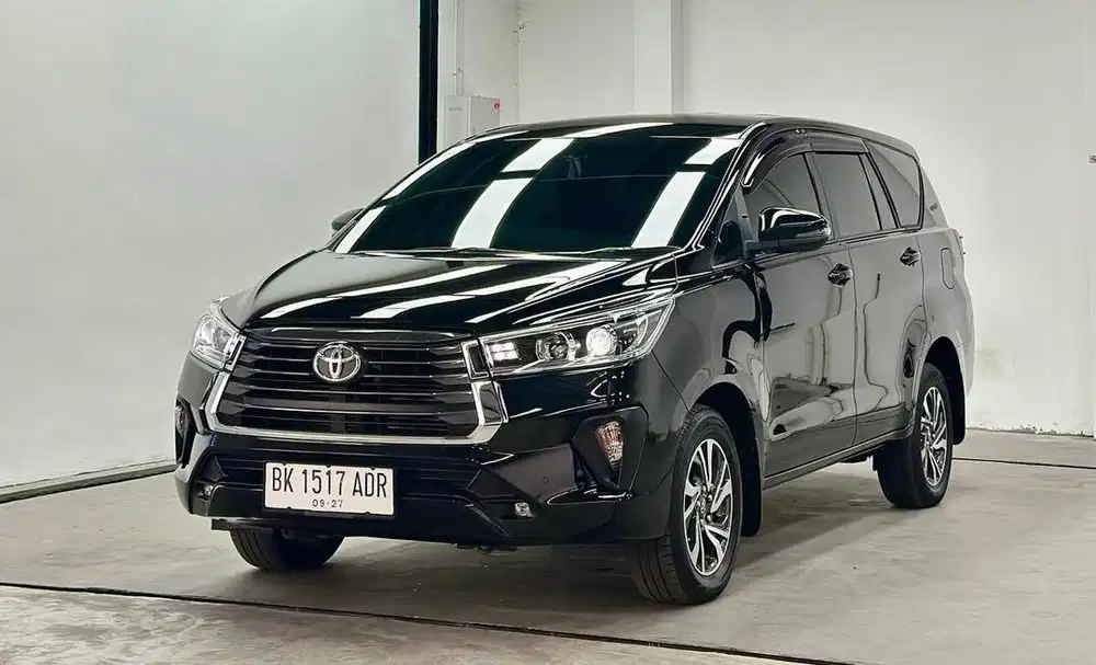 Innova Reborn V matic Diesel  2022 Full Original