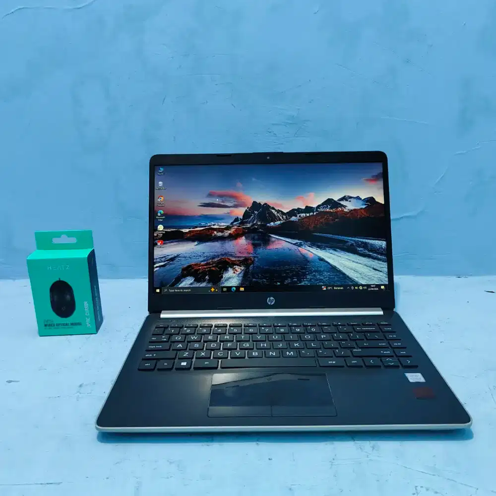 Laptop Gaming HP Slim Core i5 Gen 8 Dual VGA Siap pakai Win 10