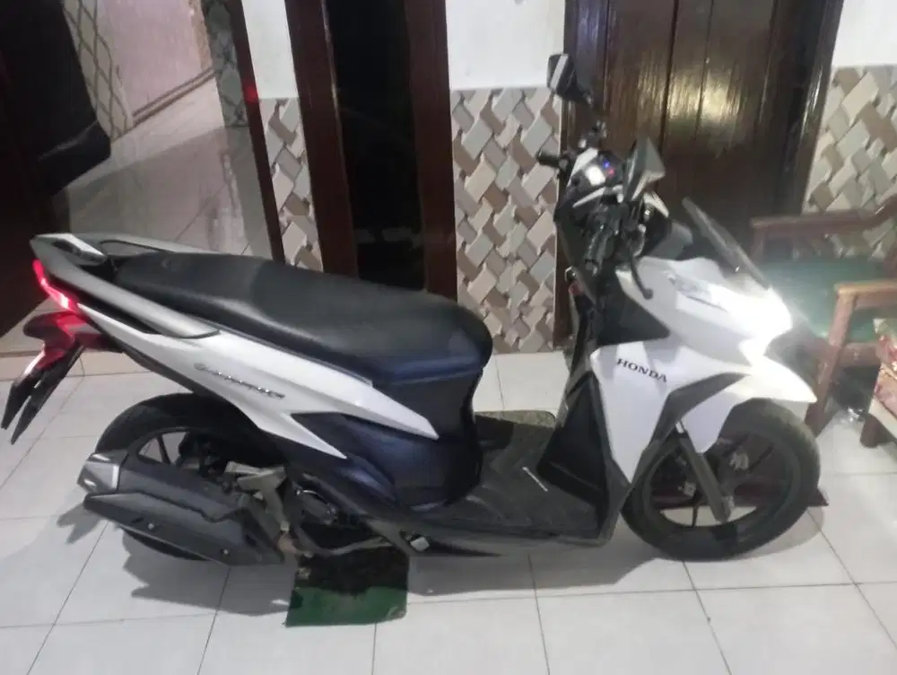 Honda vario 125 cbs iss tahun 2022