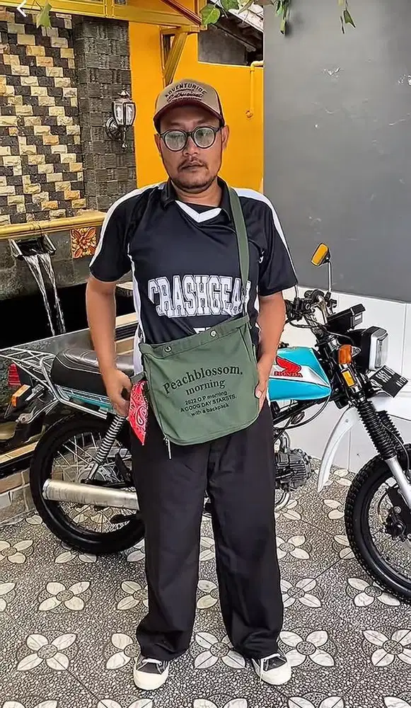 Tas slempang baru