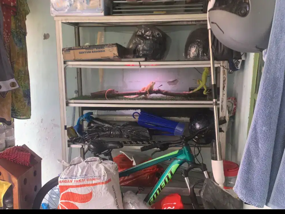 Etalase bekas warung ukuran L120 tinggi 185