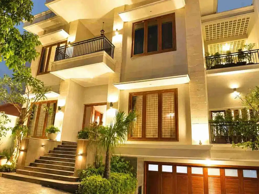 Rumah Mewah Menteng Luas 1200m SHM Private Pool Lokasi Prestisius
