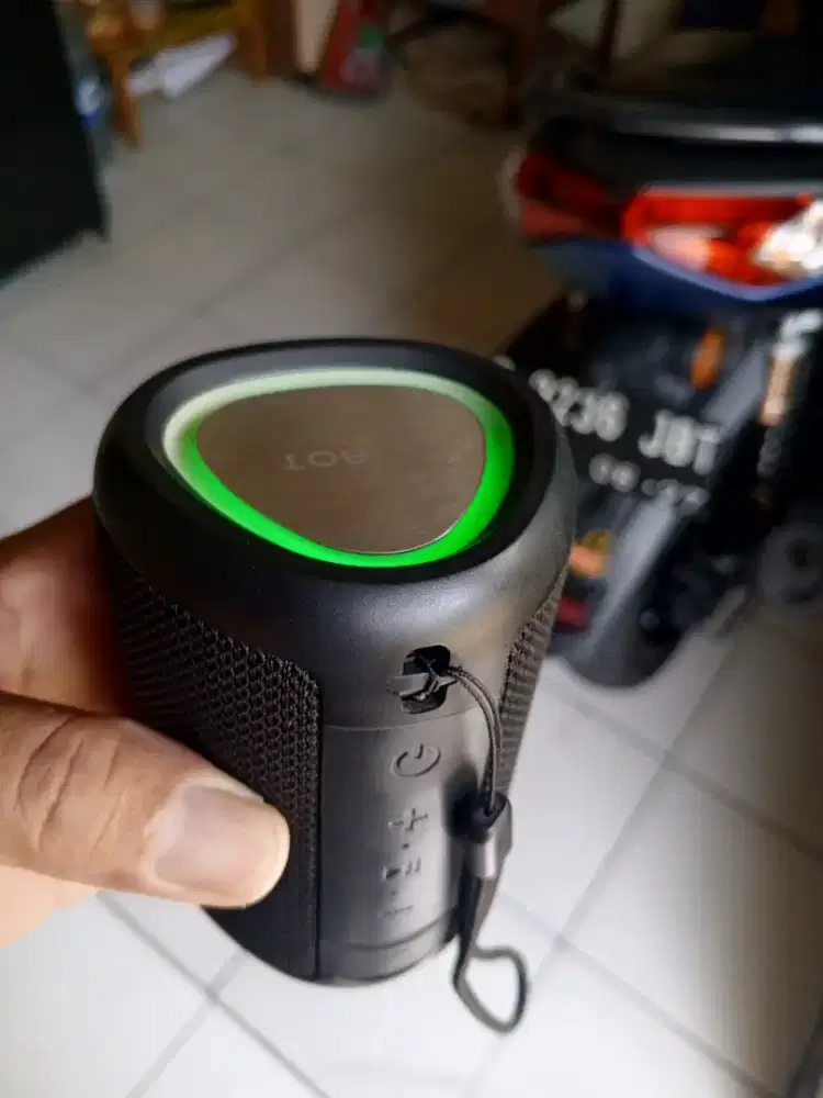 speaker bluetooth