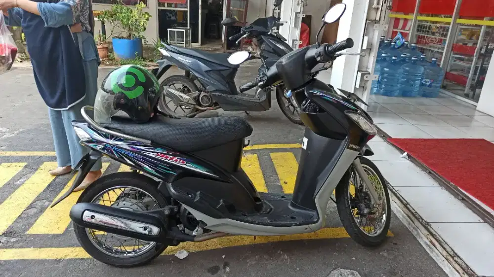 MIO SMILE 2009 HITAM