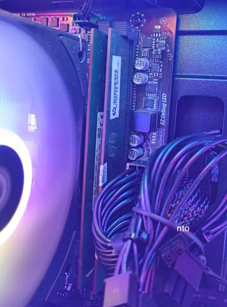 RAM DDR4 8x2gb 2400mhz (b.u)