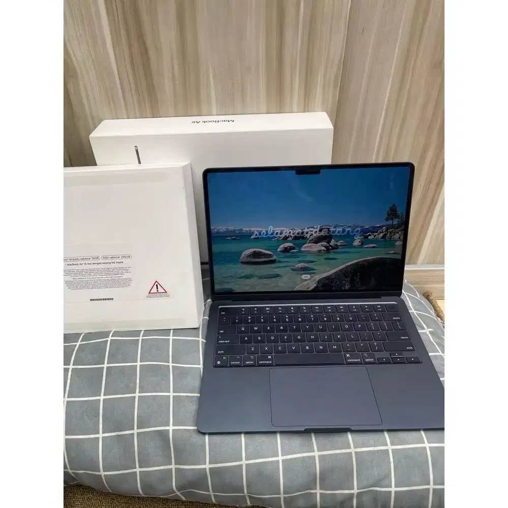 MACBOOK AIR M2 13 16/256GB ex resmi ibox
