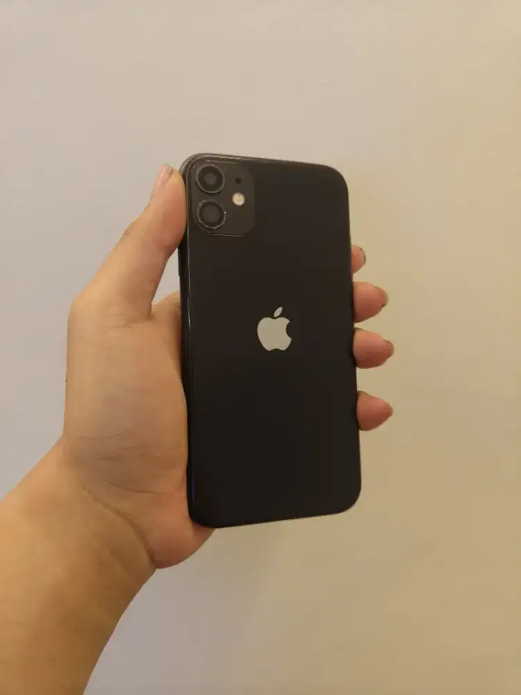 iPhone 11 64GB Black Murah