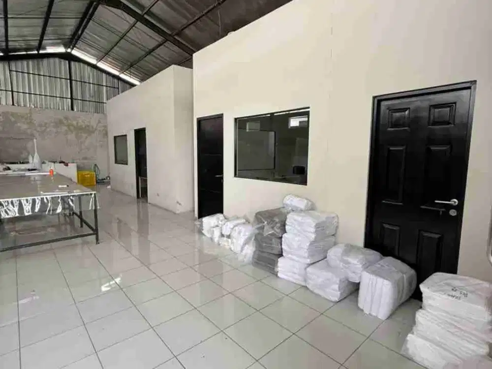 Gudang Siap Operasional Mahendradatta Denpasar Barat