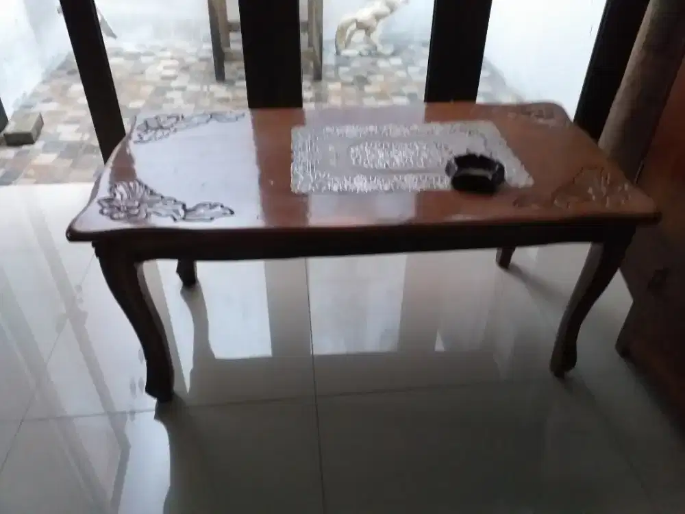 Meja tamu jati kokoh