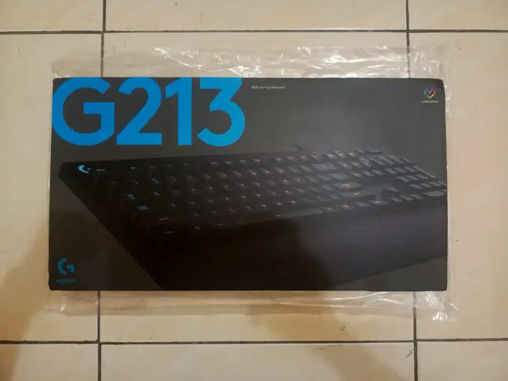 Keyboard Logitech G213