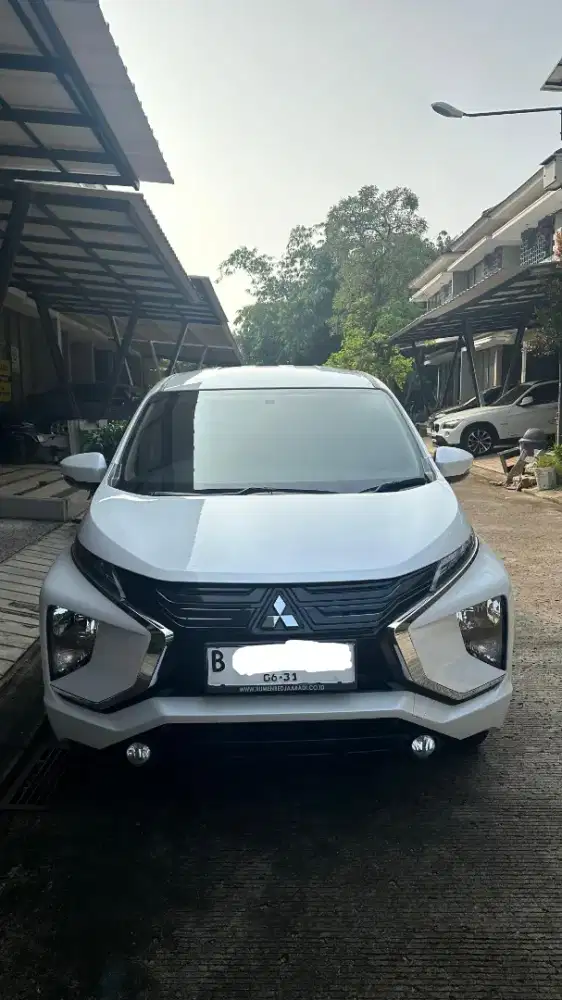 Xpander 2021 putih matic