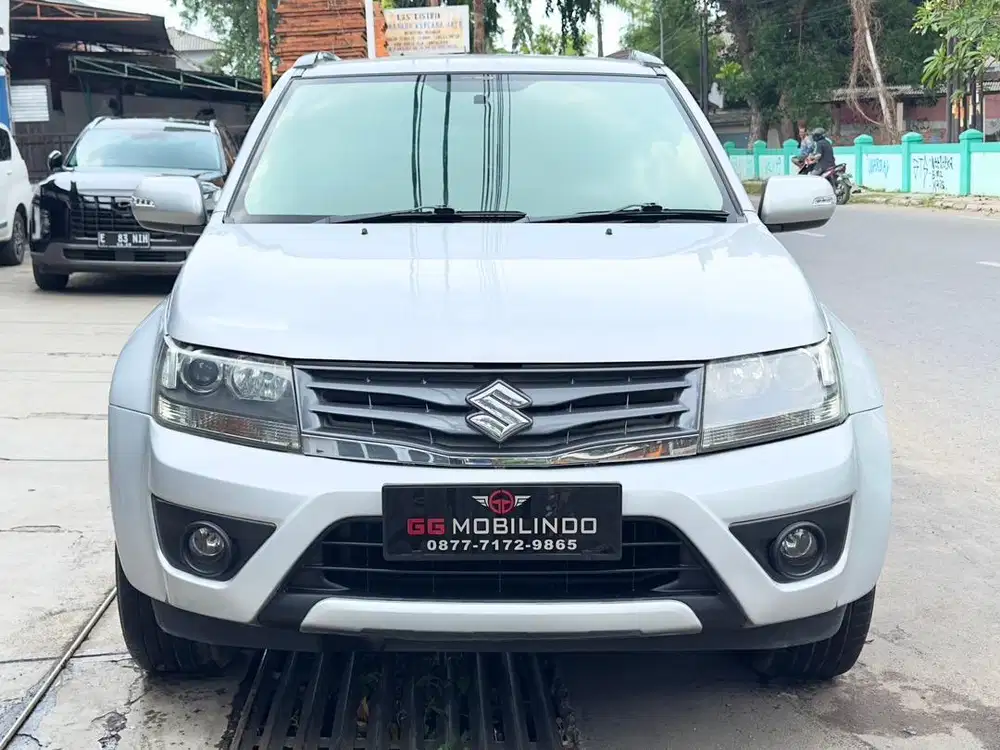 Suzuki Grand Vitara 2.4 JLX Automatic Th 2013