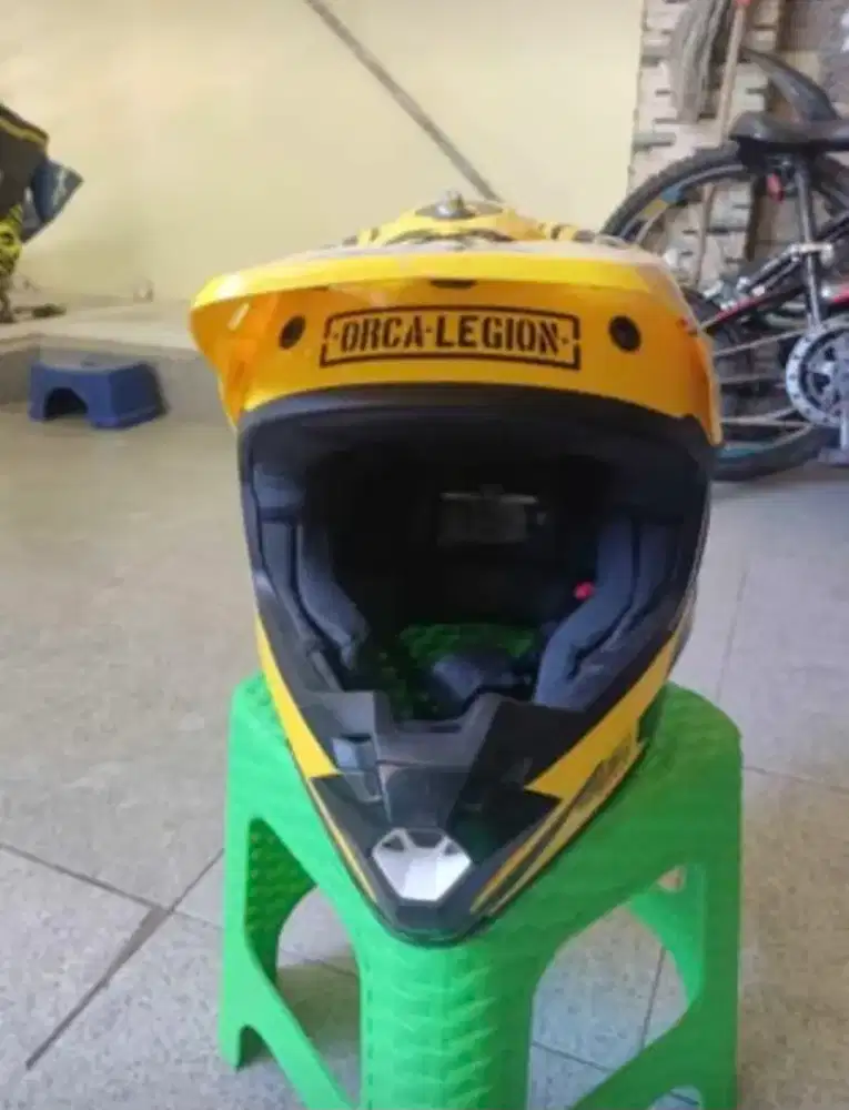 Dijual Helm RSV Orca Legion kuning