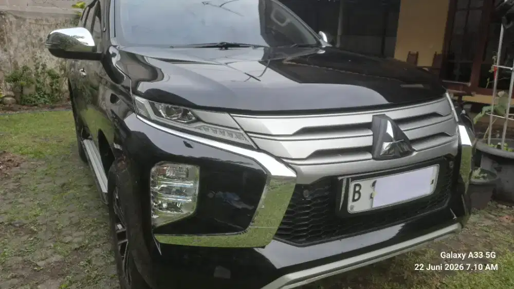Mitsubishi Pajero Dakar 4x2 Hitam 2023